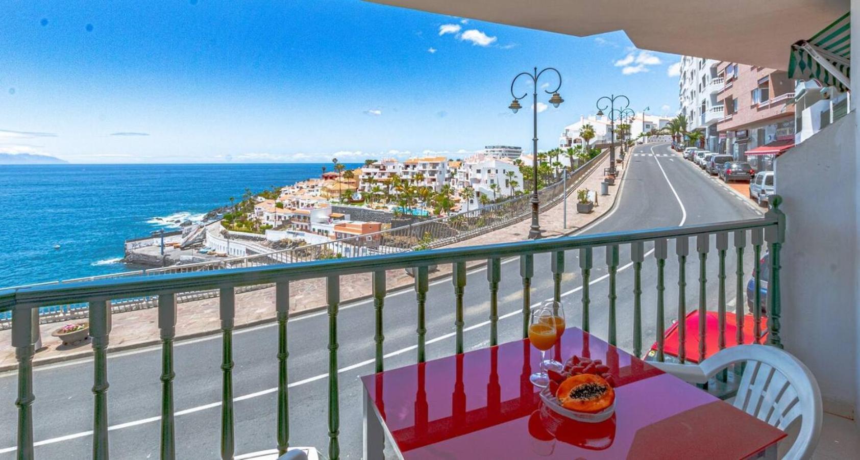 Great View Apt By Dream Homes Tenerife Puerto de Santiago  Exterior photo